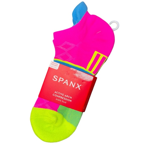 SPANX WOMEN’S ACTIVE ANKLE SOCK IN NEON ONE SIZE FITS MOST NWT - Picture 1 of 4